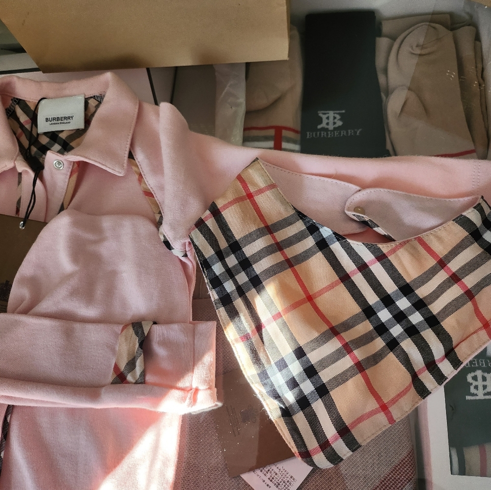 Burberry matching gift set - Picture 3 of 4